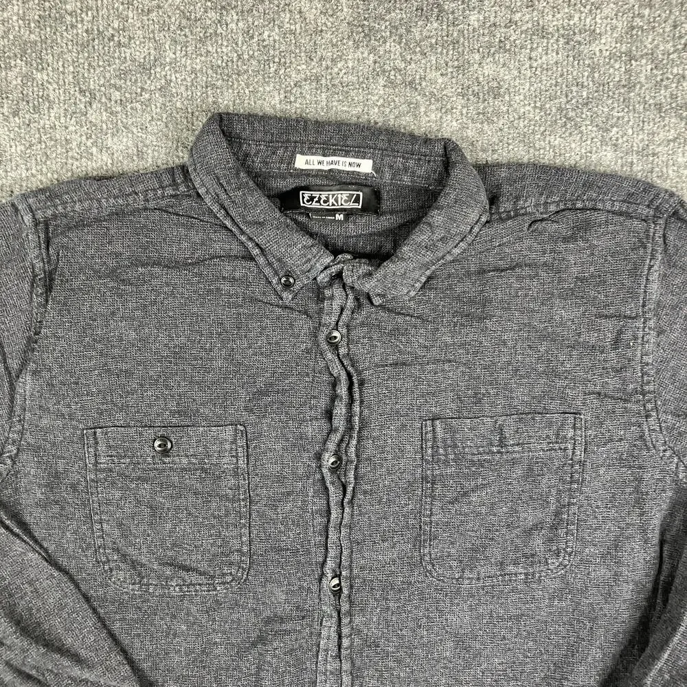 Ezekiel Button‎ Shirt Mens Size M Gray Waffle Knit Long Sleeve Casual Soft